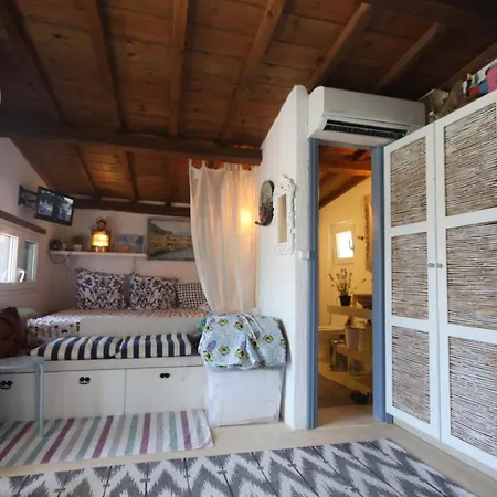 Semeli Villea Seaview Apartment * Σκόπελος